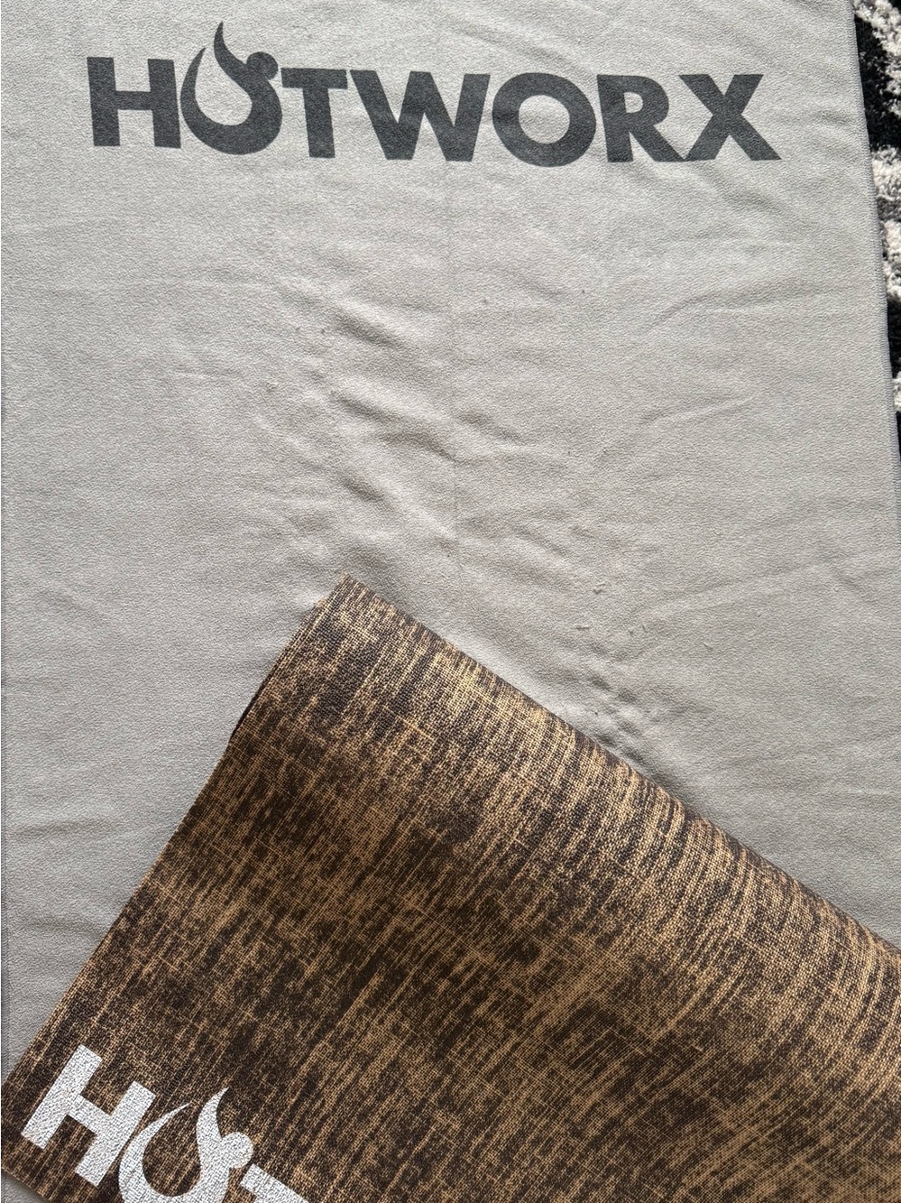 HOTWORX sauna safe yoga mat  with HOTWORX grey towel